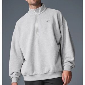 ALO Yoga Men’s Light Gray Half-Zip Sweater Pullover